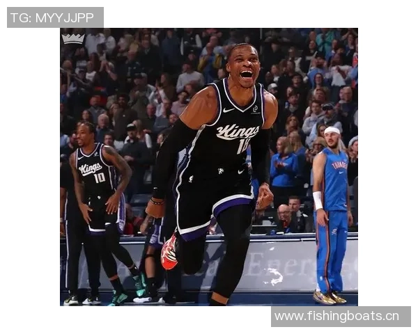 威少生涯第204次三双创佳绩360万无保障底薪下场均1575三分命中率达432