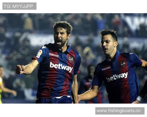 苏牙与巴尔特拉同场竞技胜率满分巴尔特拉幽默邀请其加盟贝蒂斯