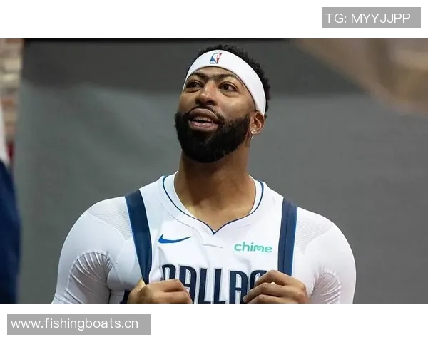 弗拉格谈与浓眉的配合策略努力最大化他的优势与团队融合