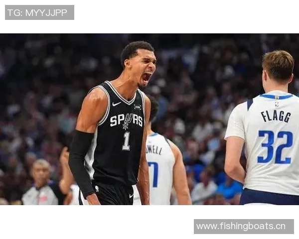 客战独行侠米奇约翰逊谈揭幕战首发阵容尚未确定 客战独行侠米奇约翰逊谈揭幕战首发阵容尚未确定