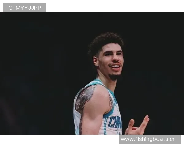 斯玛特称赞拉梅洛鲍尔高中时代就展现出疯狂投篮能力 斯玛特称赞拉梅洛鲍尔高中时代就展现出疯狂投篮能力