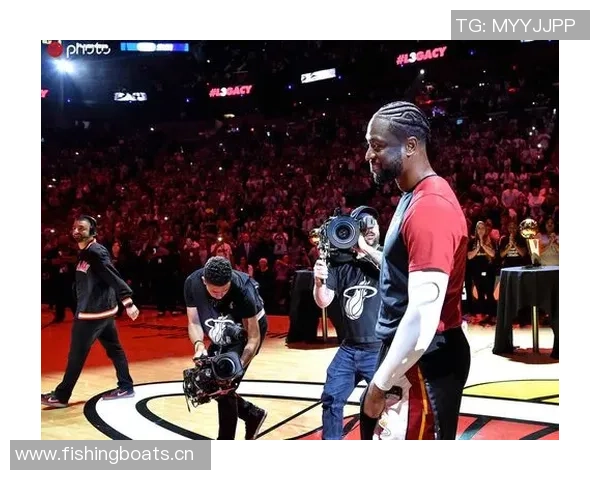 比尔西蒙斯盛赞埃奇库姆与马克西是76人未来希望前者如同05年韦德