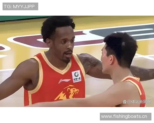 布朗怒斥裁判组失误致球队失利赛后发声引发热议 布朗怒斥裁判组失误致球队失利赛后发声引发热议